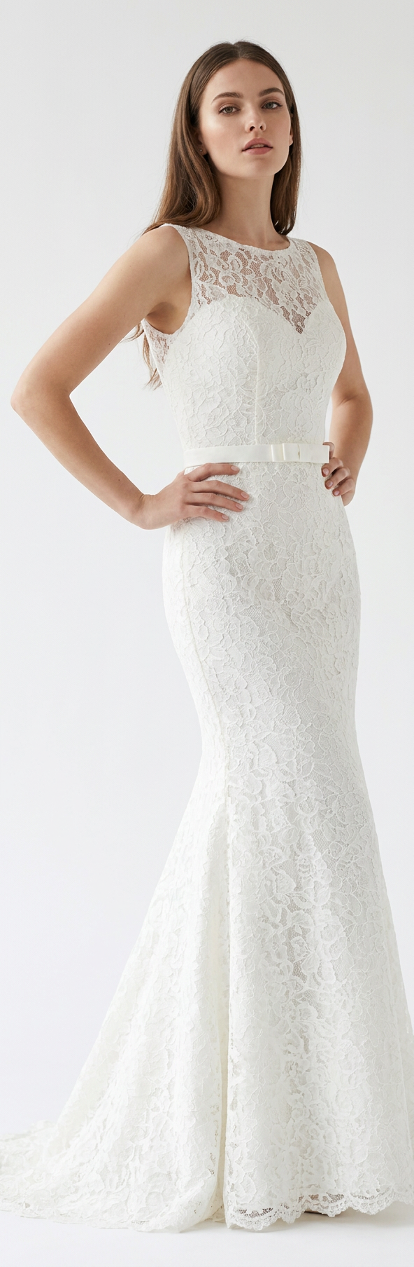 Robe de mariée blanc cassé simple